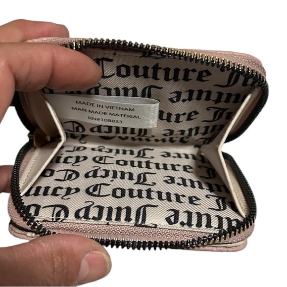 Juicy Couture Pink Embossed Wallet NWOT - Picture 4 of 5